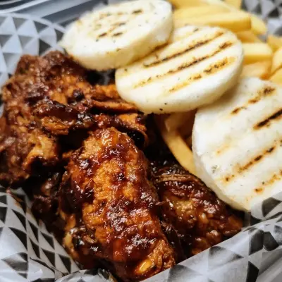 especialidades-galeria-001 mini ribs de cerdo - menu- artesanas.com.ar